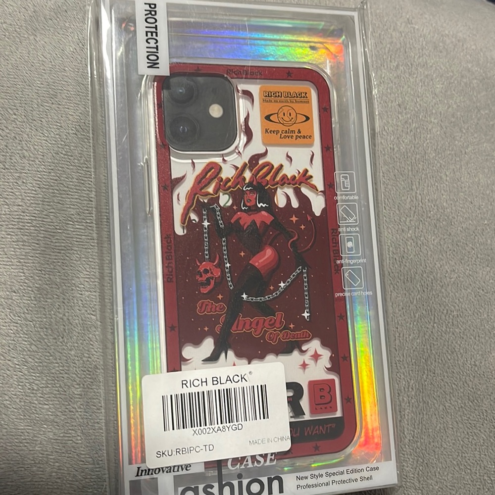 Rich black iPhone 12 case